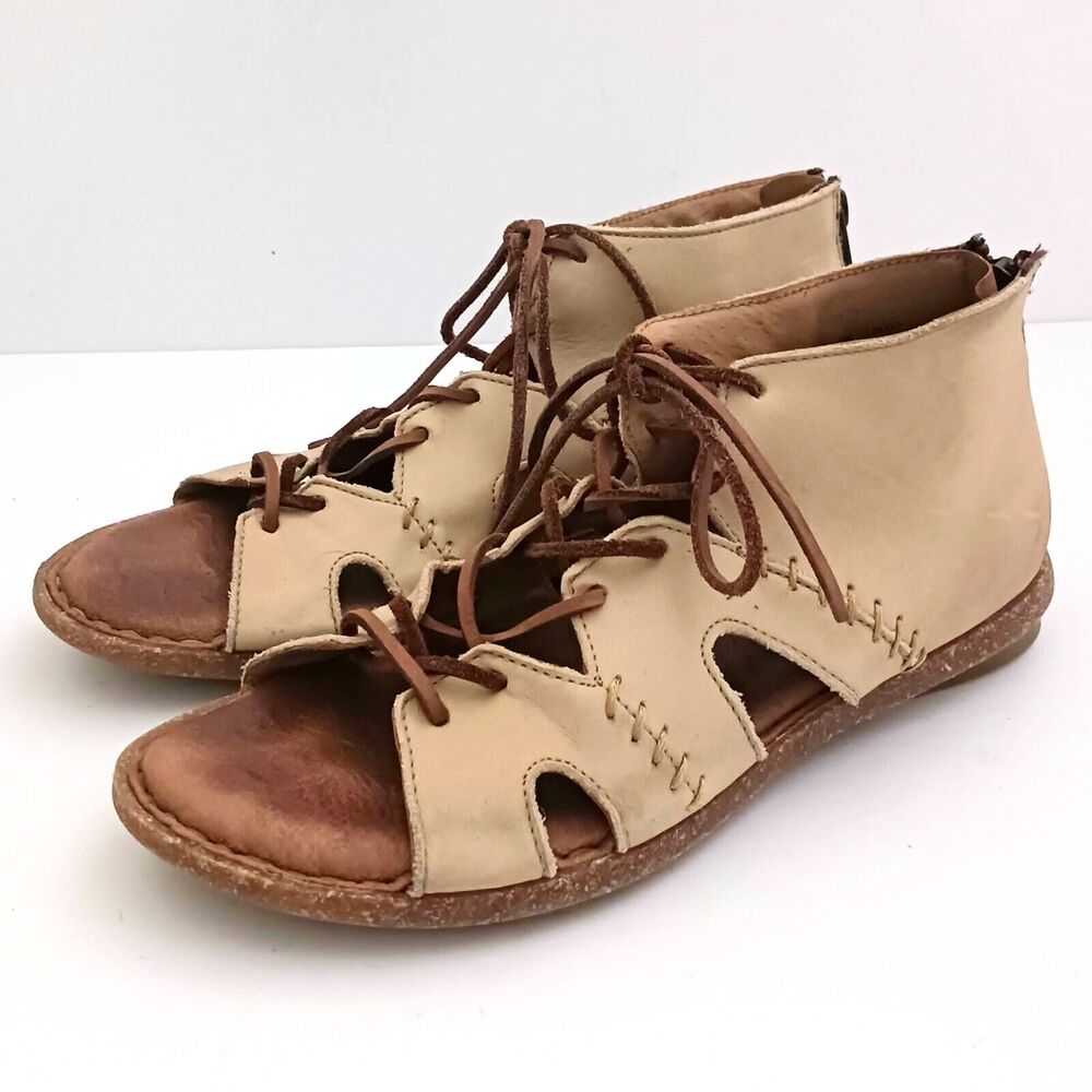 BORN Nea Tan Nubuck Leather Flat Open Lace Up Front Back Zip EU 39 US 8